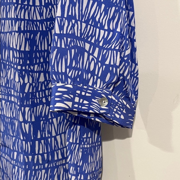 ELLIE KAI 100% Silk 3/4 Sleeve V-Neck Blouse Tunic Patterned Blue Womens 10 - Picture 5 of 9